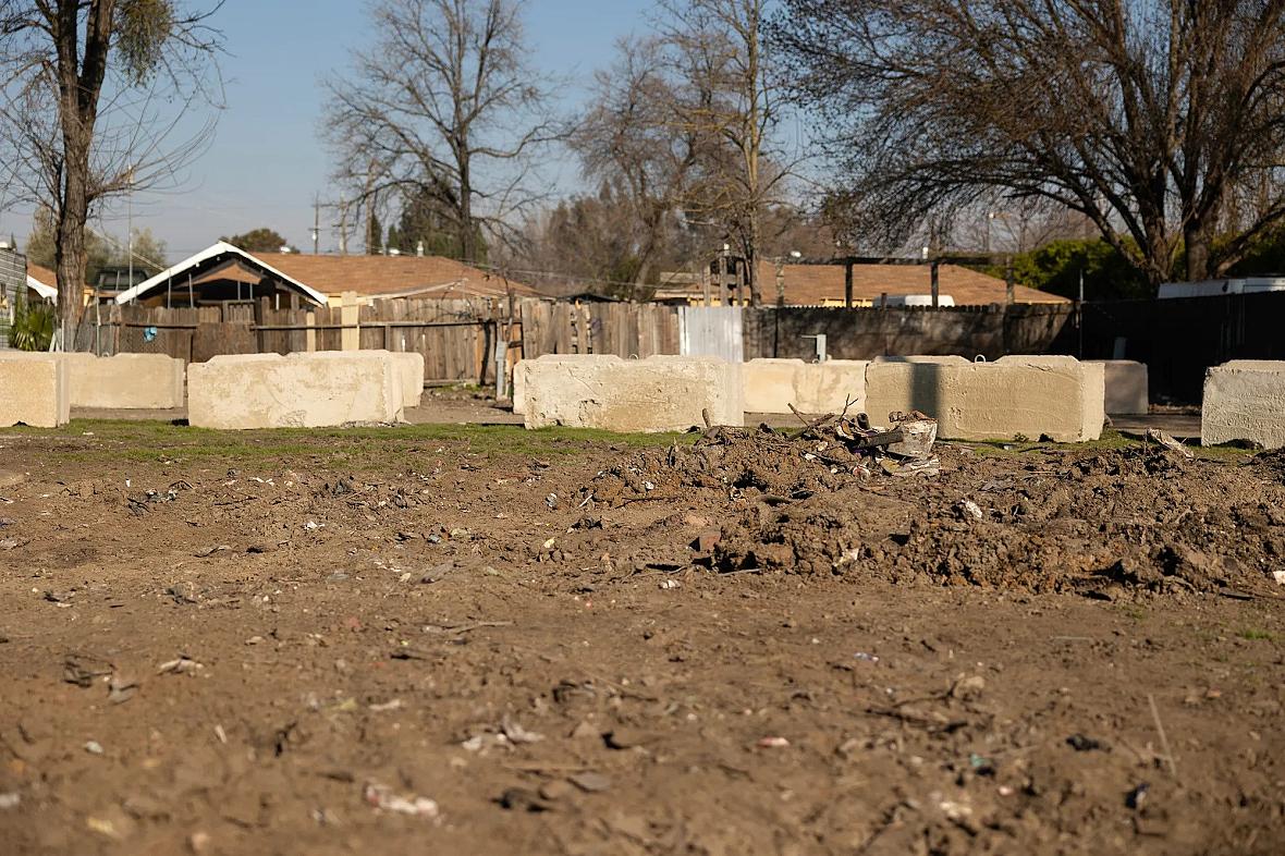 Image of a empty mobile home lots.