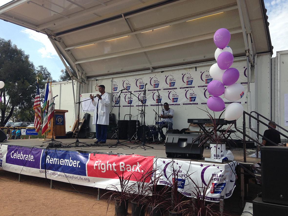 Dr. Zuri Murrell addresses the audience at the “Relay for Life” event in Baldwin Hills on June 27, 2015. Photo by Avishay Artsy.