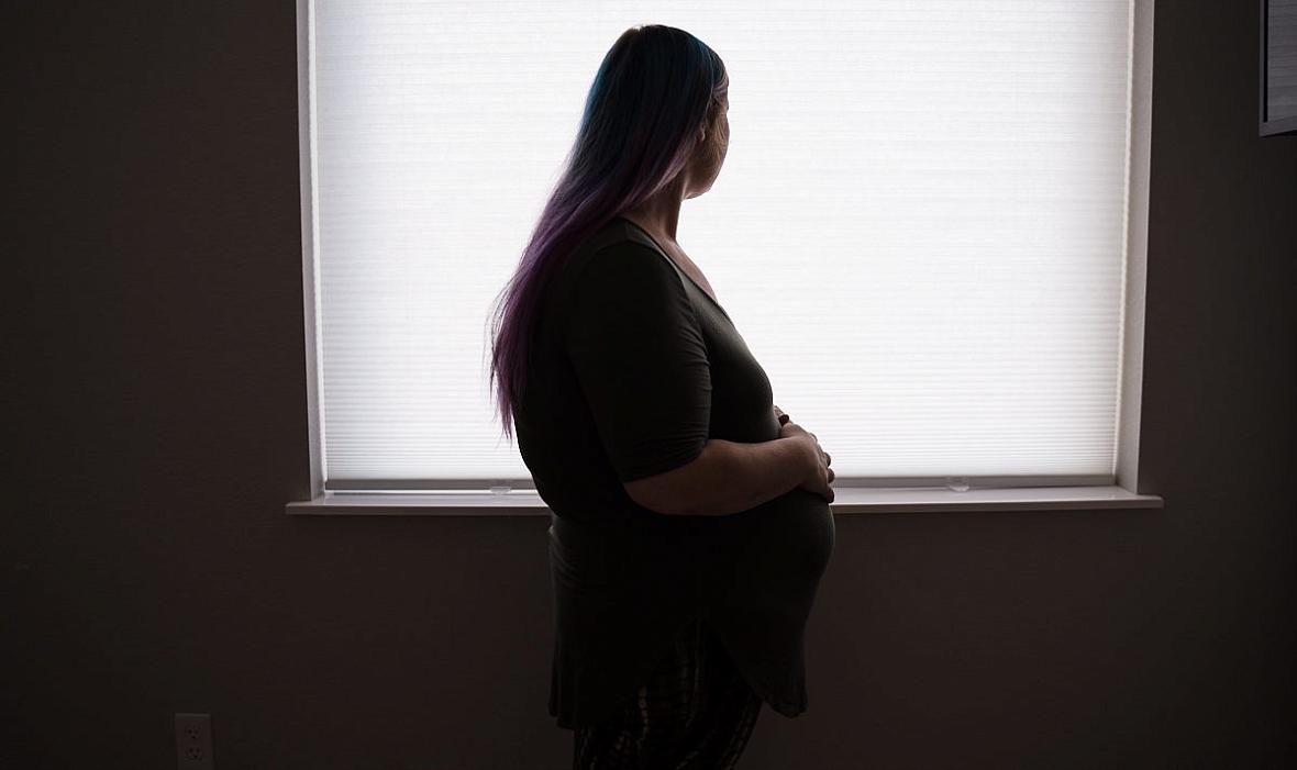 The only times Veronica Olds, 30, has had health insurance across the last dozen years has been when she is pregnant. A mother of two girls, with a baby boy on the way, Olds carries some medical debt and may have other health problems, but says those issues are “just gonna get put on the backburner.” Medicaid expansion could help Olds and other mothers in South Dakota provide medical care for their children and themselves. The only times Veronica Olds, 30, has had health insurance across the last dozen years has been when she is pregnant. A mother o