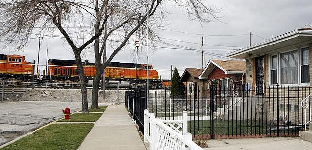 Residential neighborhood near the Corwith BNSF rail yard on Pershing Road.