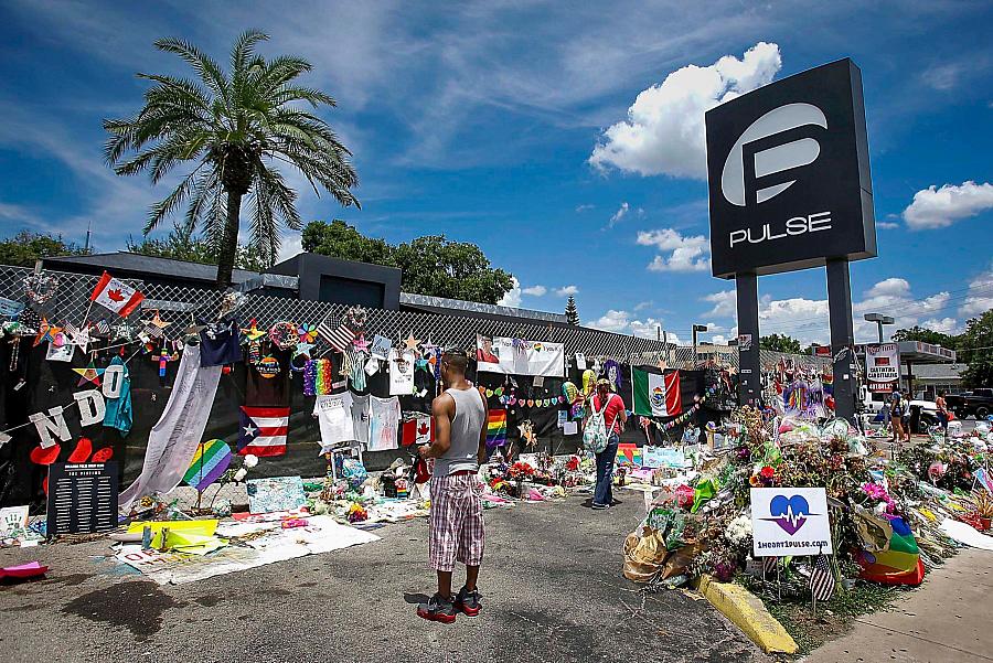 Image of makeshift memorial