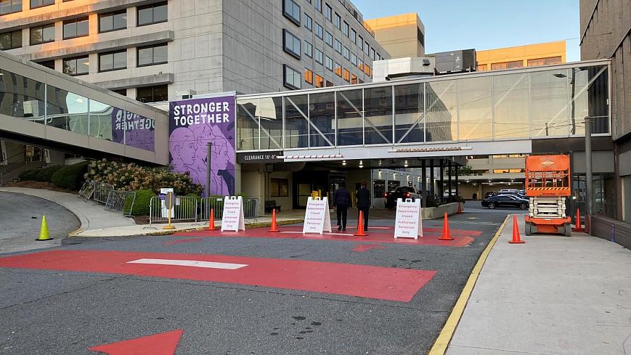 An Image of the entrance to Atlanta Medical Center emergency department, after its closure.