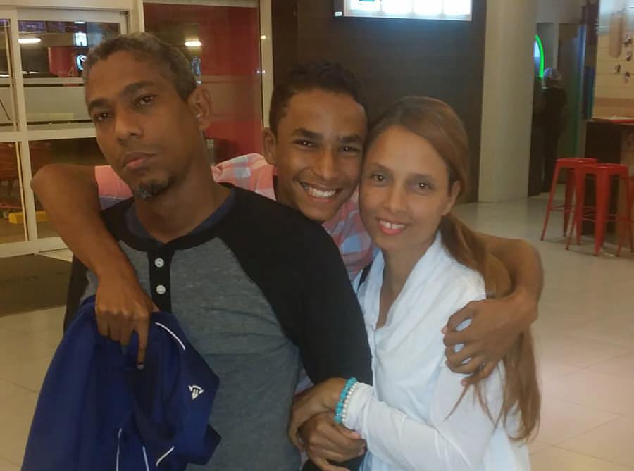 Group picture of 3 people