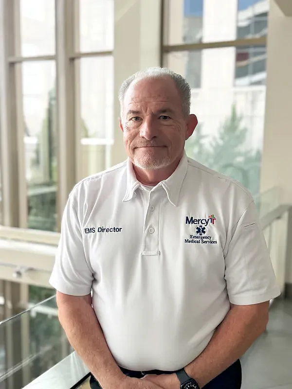 A person in white t-shirt