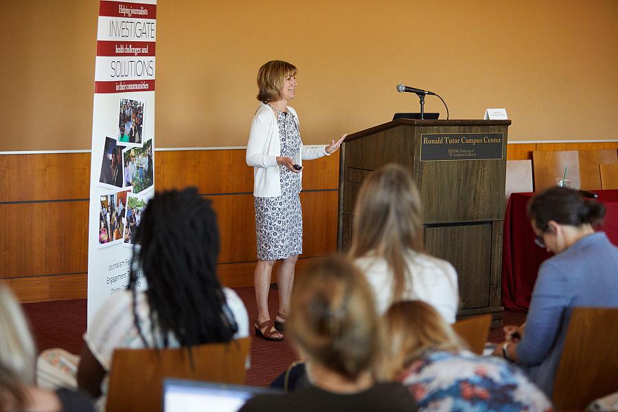 Wendy Ruderman speaks to fellow reporters at the 2018 National Fellowship.