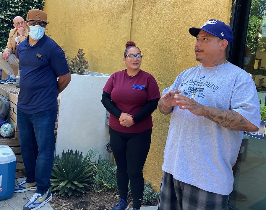 Eugene Walker, Patricia Gomez and Salvador Chacon talk about their life paths with journalists in the 2022 National Fellowship d