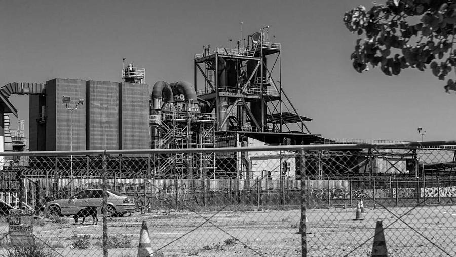 The AB&I Foundry in East Oakland melts down scrap metal and emits chemicals into the air through its smokestacks.