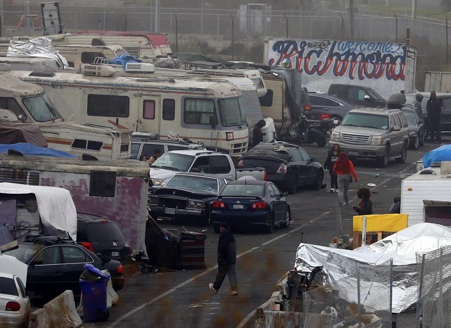 A vehicle encampment is photographed along Castro Street on Wednesday, Jan. 19, 2022, in Richmond, California. The city has appl