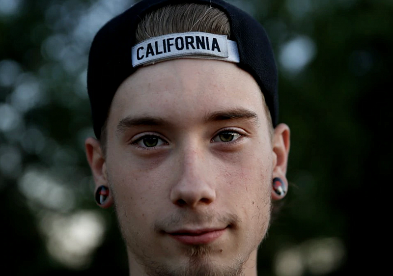 (Abigail Dollins | Special to The Tribune) Caleb La Chance, 18, poses for a portrait on Tuesday, Aug. 25, 2020 in McMinnville, Ore.