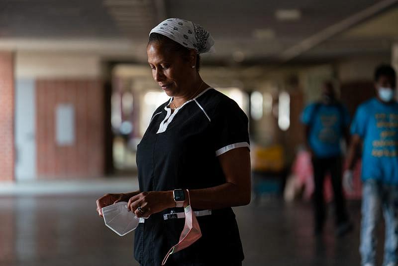 When vaccines were slow to get to communities of color, Dr. Kawanaa Carter says she couldn't sit on the sidelines and do nothing. The local neurosurgeon has sponsored a number of clinics to protect area residents. (Credit: Louis Bryant III/OBSERVER)