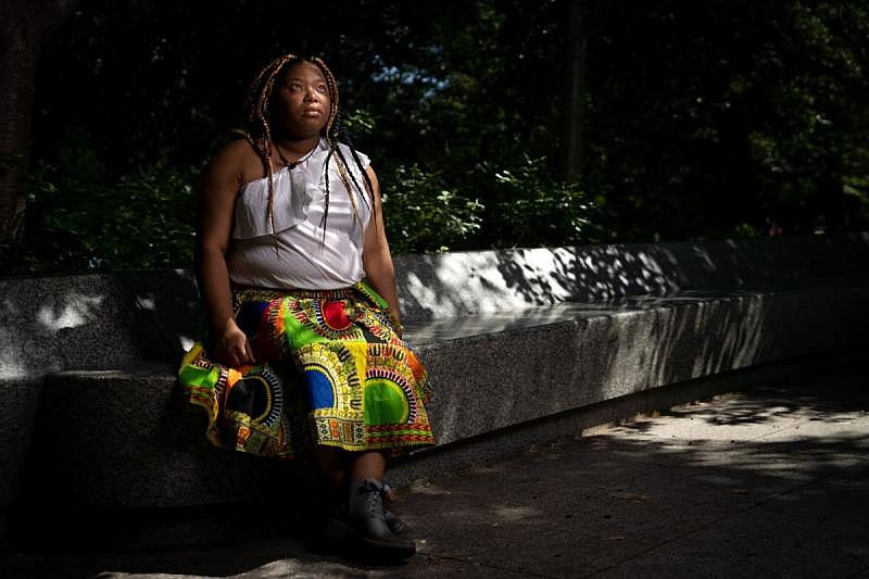 Teanika Hoffman has sickle cell disease. Despite the many hardships, she managed to finish her graduate degree in international development. She described herself as an “advocate for sickle cell disease warriors.” Austin Morgan/ Side Effects Public Media Teanika Hoffman has sickle cell disease. Despite the many hardships, she managed to finish her graduate degree in international development. She described herself as an “advocate for sickle cell disease warriors.” Austin Morgan/ Side Effects Public Media