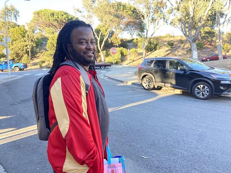 Travon Anderson on Osceola Lane. Photo by Annika Hom. Taken October 2022. Travon Anderson on Osceola Lane. Photo by Annika Hom. Taken October 2022.