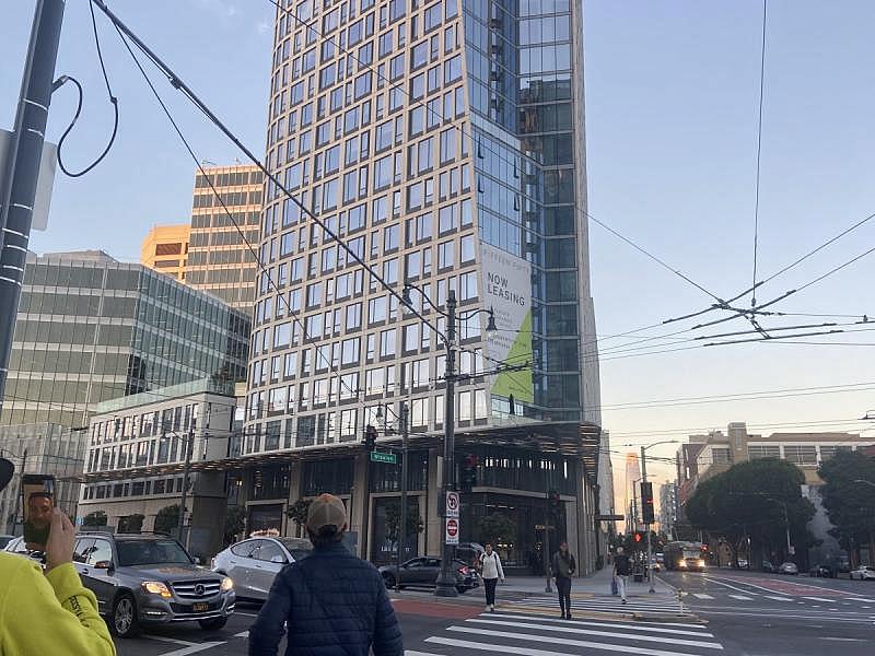 Related’s “Fifteen Fifty” luxury apartment at 1550 Mission St. Photo by Annika Hom. Taken Oct. 2022.