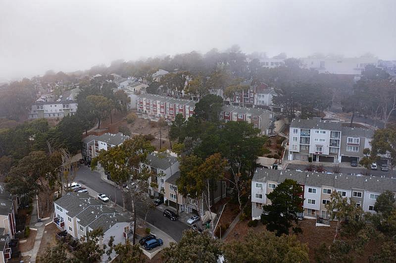 The Related subsidized apartments on The Hill in Hunters Point. Photo by Kerim Harmanci. Taken October, 2022.