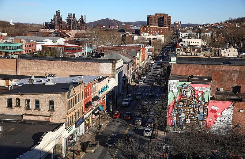 South Bethlehem mirando por la calle East Third hacia la antigua planta de acero Bethlehem Steel. Saed Hindash | Para lehighvalleylive.com