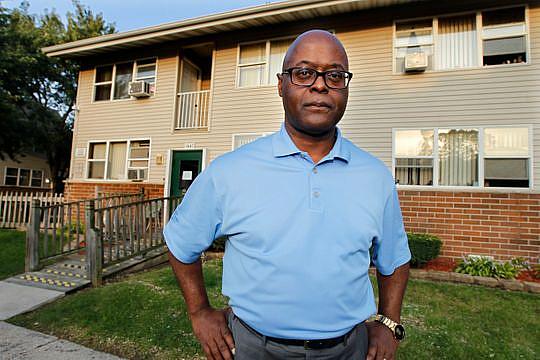 Earnell Lucas at the location where he was shot in 1982 as a young Milwaukee police officer. (Photo: Angela Peterson/Milwaukee Journal Sentinel)