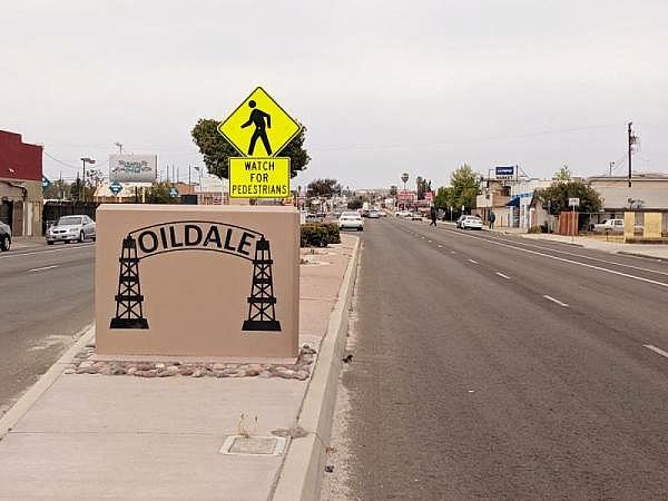 Oildale is an unincorporated community of roughly 34,000 residents across the Kern River to the north of Bakersfield and east of state route 99. The community is roughly 85 percent white, and more than a quarter fall below the poverty level. (CREDIT KERRY KLEIN / VALLEY PUBLIC RADIO)