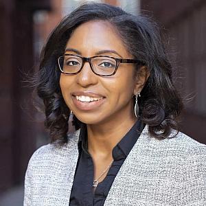 April Simpson headshot.