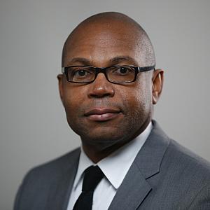 Ron Nixon headshot.