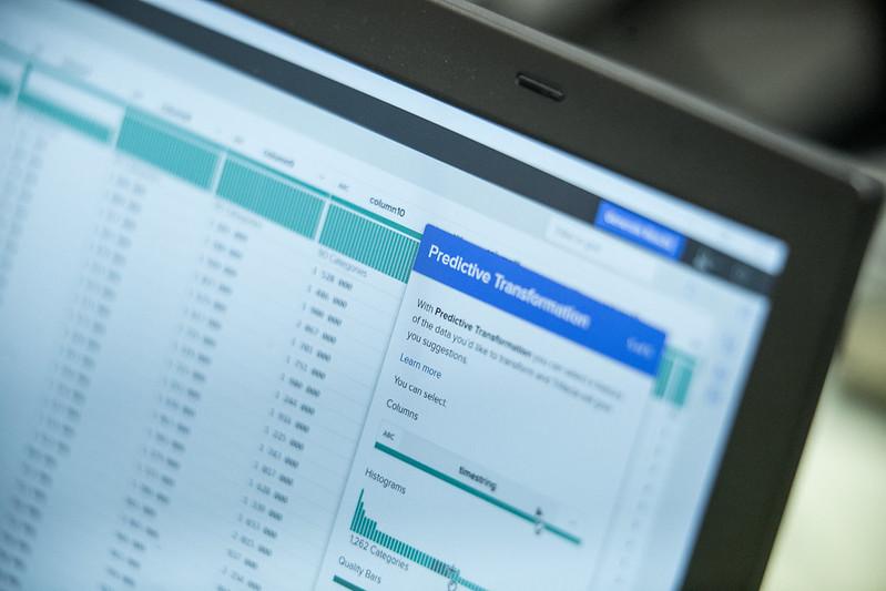 Tips for untangling COVID-19 data from WSJ data ace Paul Overberg | USC ...