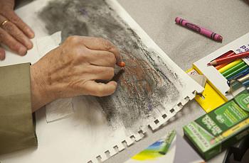 This art workshop at Access California Services in Anaheim helps Arab-Americans, the larger community and refugees.