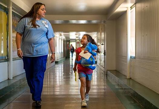 California school-based health centers bridge gap to uninsured children 