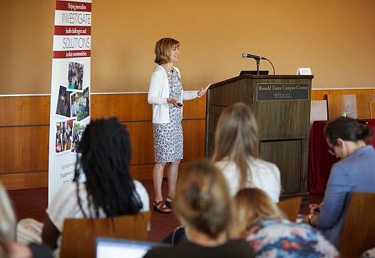 Wendy Ruderman speaks to fellow reporters at the 2018 National Fellowship.