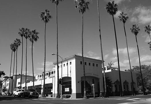 With an alumni base of more than 4,000, many of whom live locally, Antioch University Santa Barbara has extensive connections in