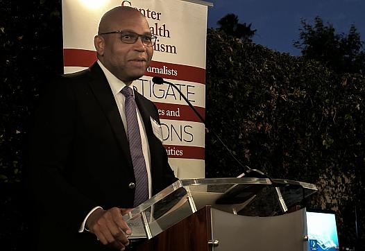 AP's Ron Nixon addresses 2022 Data Fellows in Los Angeles this week.
