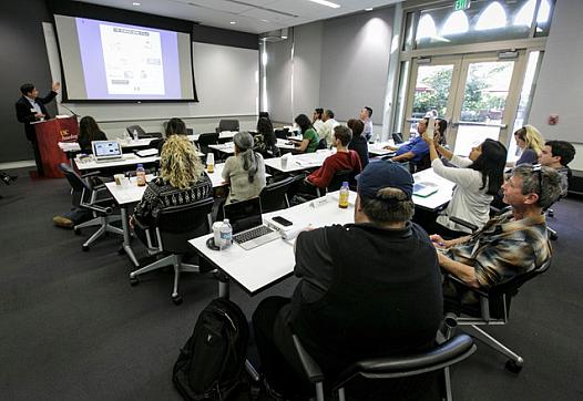 USC Annenberg Awards Fellowships, Health Data Reporting Grants to 16 Journalists 