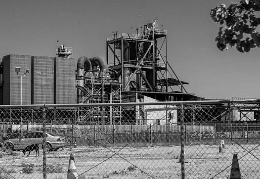 The AB&I Foundry in East Oakland melts down scrap metal and emits chemicals into the air through its smokestacks.