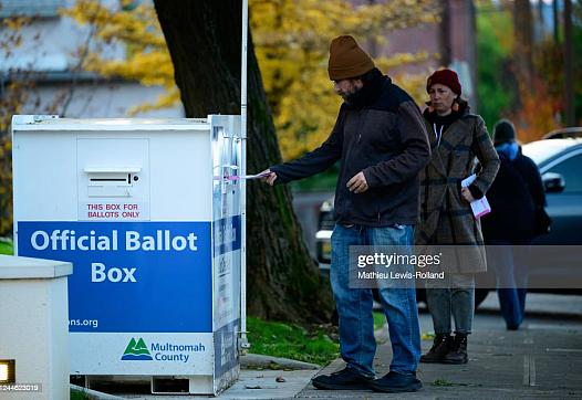 Americans Head To The Polls To Vote In The 2022 Midterm Elections