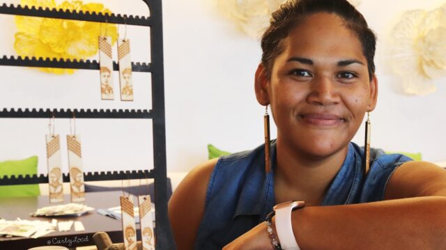 Tiare Kaolelopono started selling her jewelry online due to the pandemic.