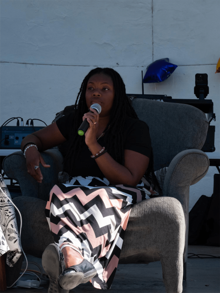 Dr. Sayida Peprah-Wilson gives a presentation about mental health and the importance of self-care during a “My Hair, My Health” event in Riverside, CA. (Aryana Noroozi for Black Voice News/CatchLight Local).  August 28, 2022.